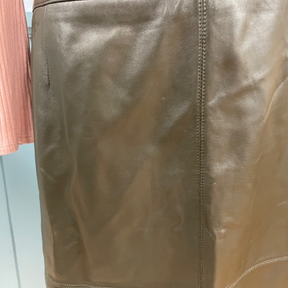 Genuine Leather Pencil Skirt in Olive Green 3X - Picture 4 of 5